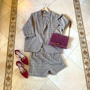 Two pieces plaid blazer and shorts set
